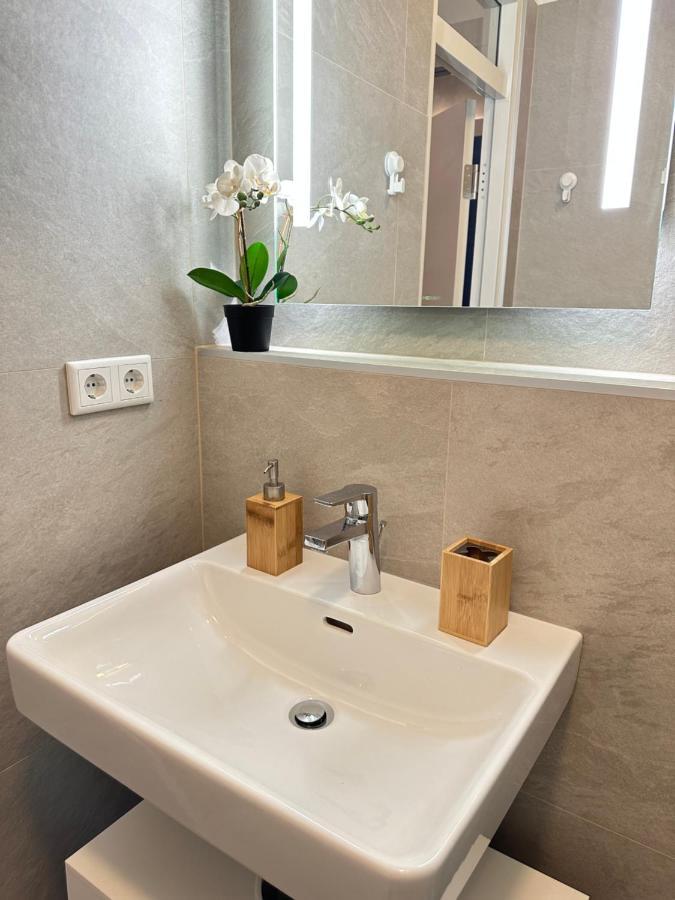 Green Paradise & Cozy Retreat Salzburg With Free Parking Buitenkant foto